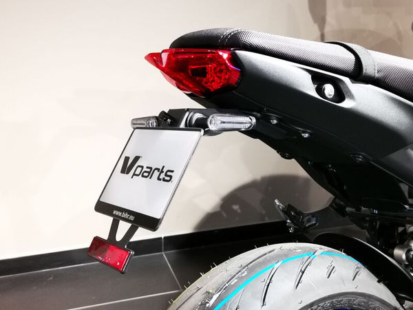 V Onderdelen Kentekenplaathouder C8-PY037