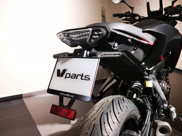 V Onderdelenplaathouder Black-Yamaha MT-07 Tracer/MT-09 Tracer C8-PY038