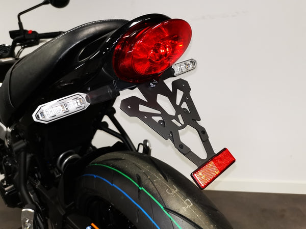 V Onderdelen Kentekenplaathouder C8-SPK026